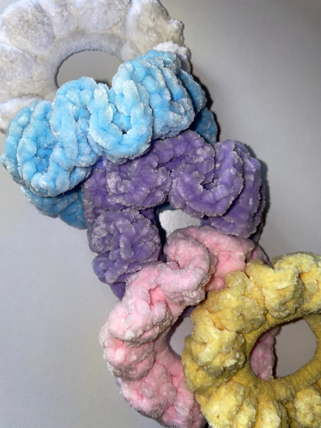 velvet scrunchies set